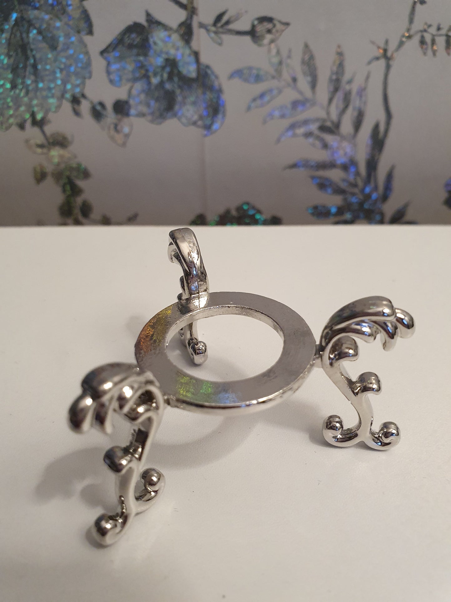 Silver metal Crystal Sphere holder