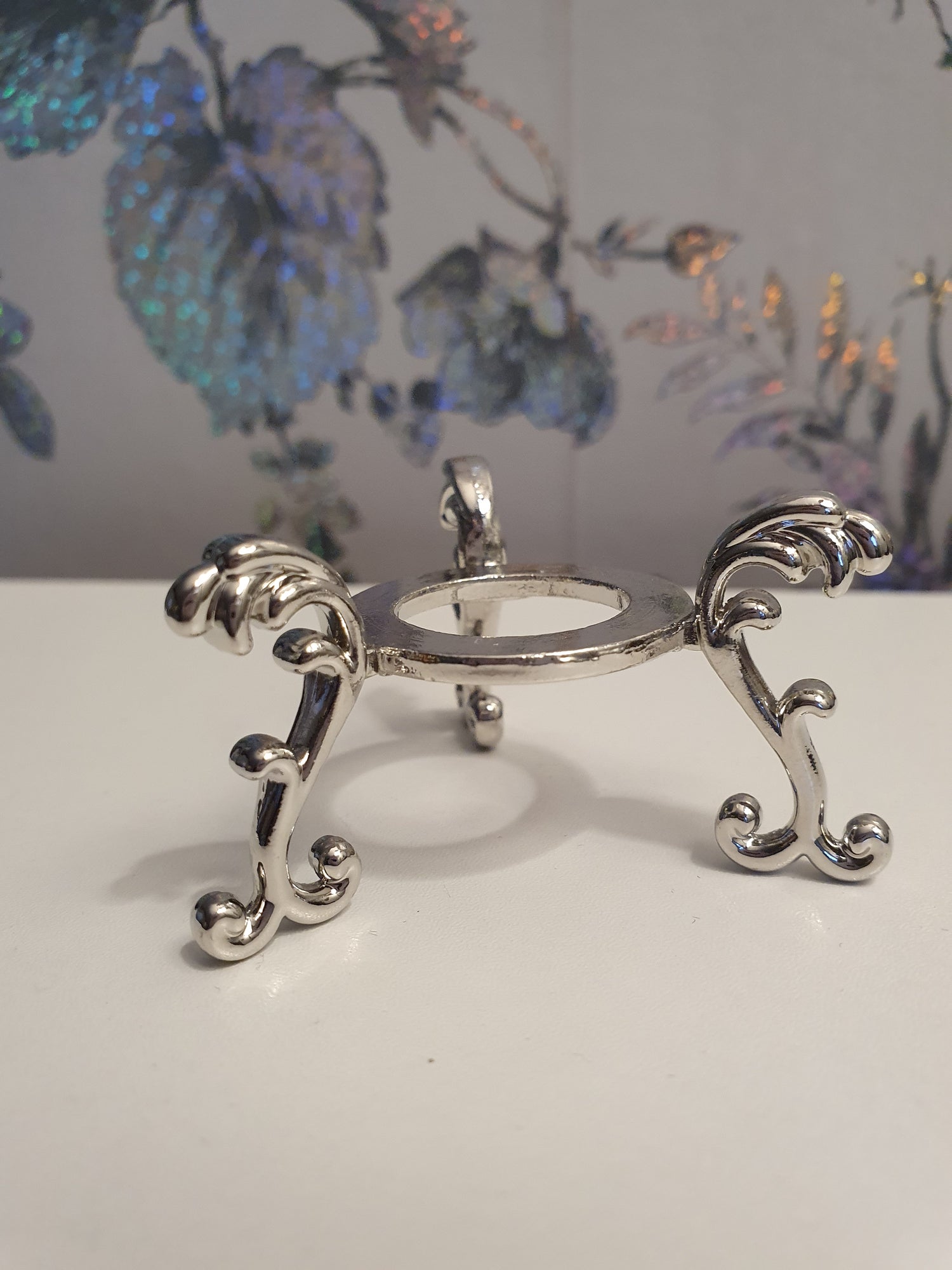 Crystal holders