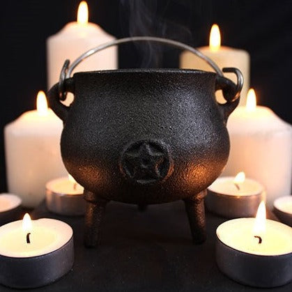 7cm Cast Iron Cauldron with Pentagram